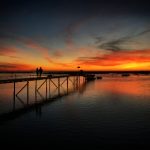 男女亲吻从客厅到卧室 l5xrv